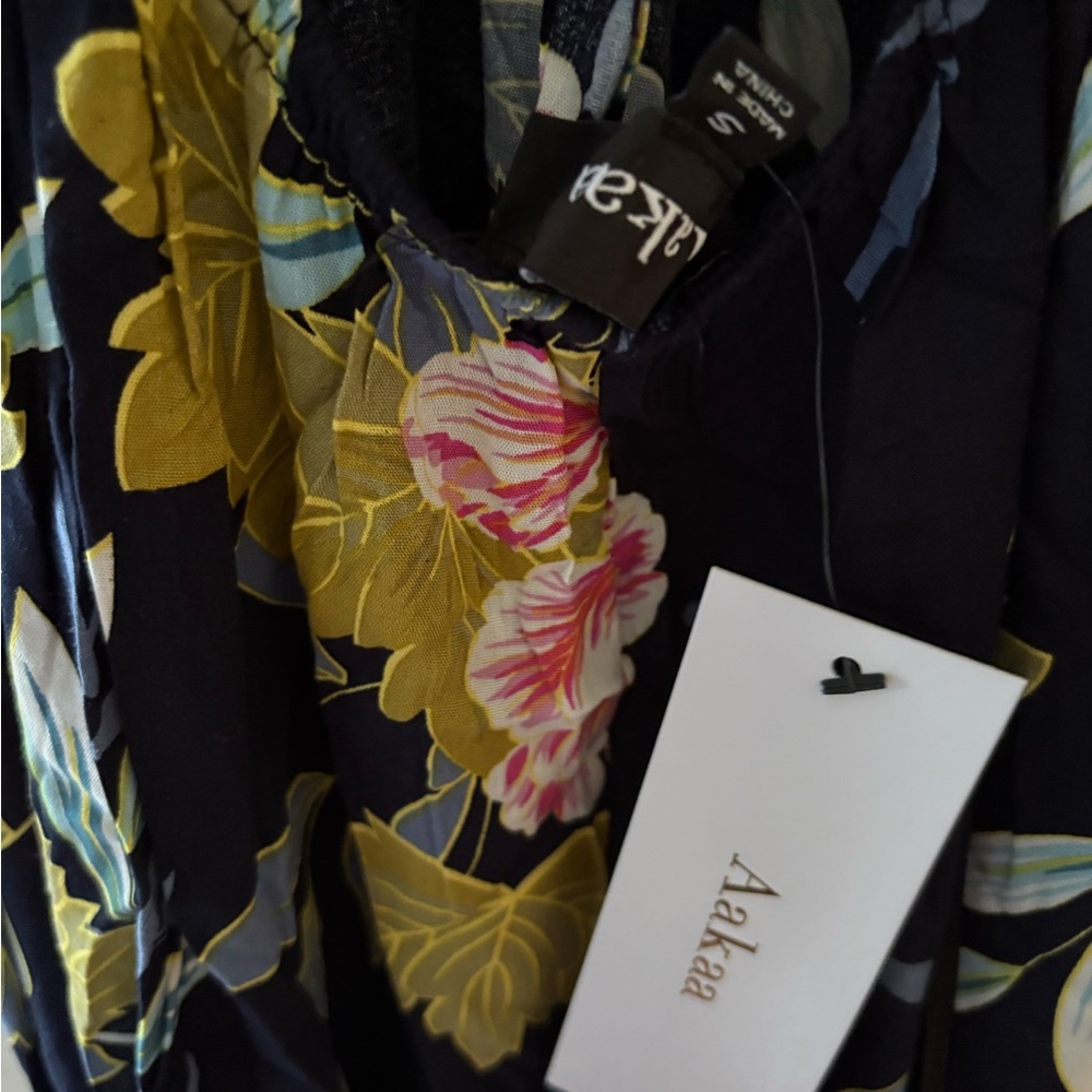 Aakaa Women's Navy and Yellow Floral Blazer